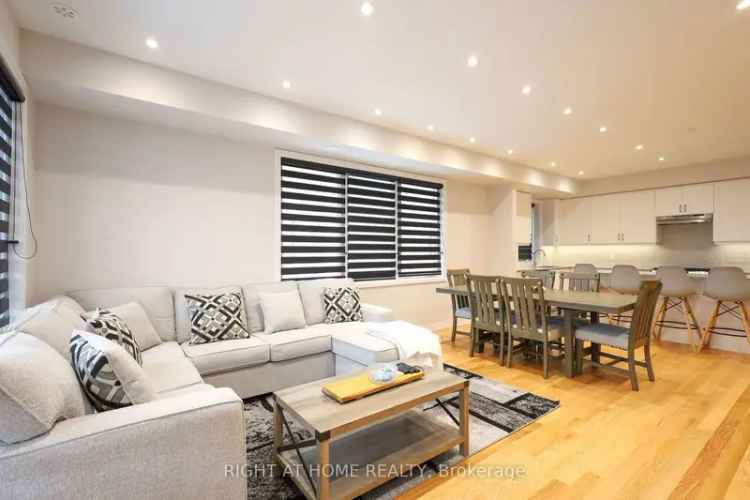 Modern 3-Storey Condo Townhome with Rooftop Terrace