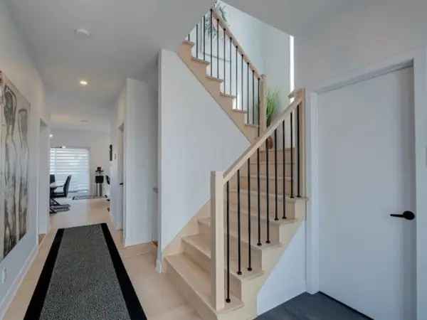 Luxury 4+ Bedroom Home with Double Garage