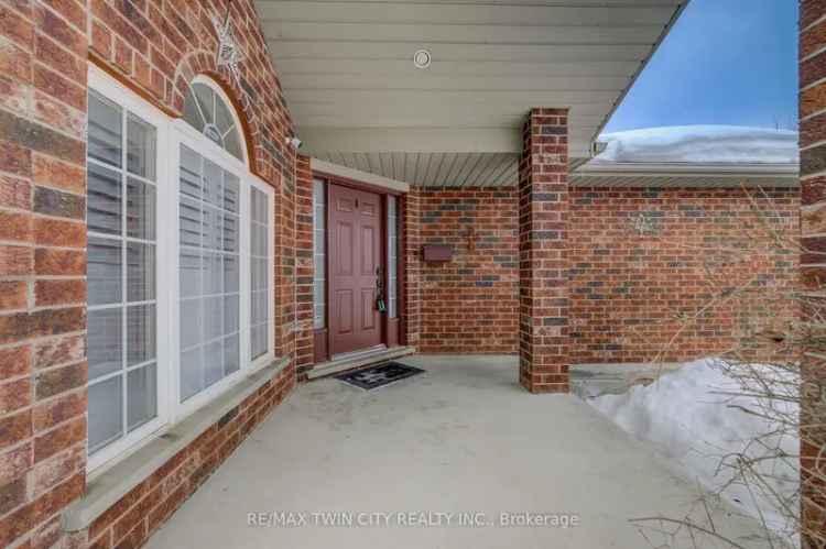 House For Sale in 92, Rush Meadow Street, Kitchener, Ontario