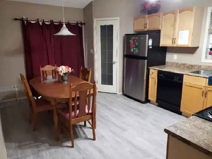 Master Bedroom for Rent Fairfield South Winnipeg