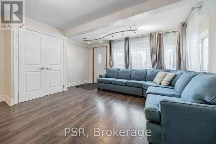 Stylish 2-Bedroom Bungalow Near Cedarvale Park