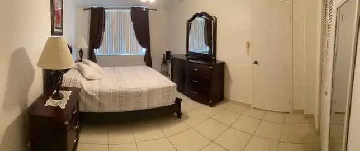 TRES BEAU CONDO DE 3 1/2  A VENDRE A FORT LAUDERDALE, FLORIDE...