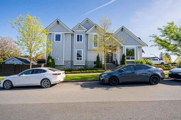 Luxury Mountain View Home Custom Built 8712 sqft Corner Lot