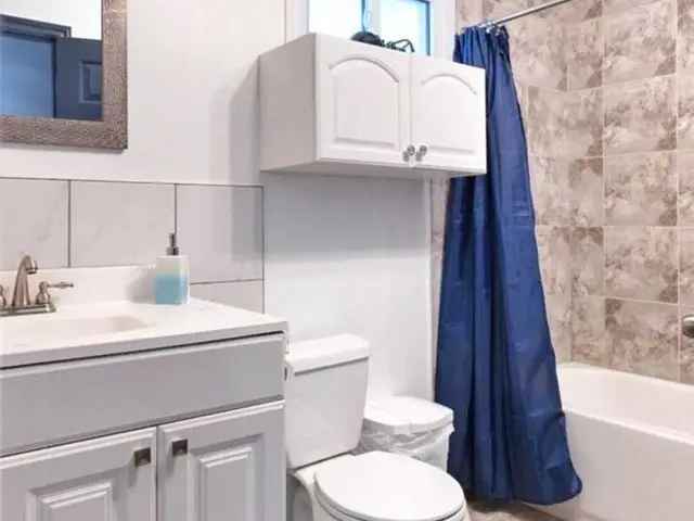 House For Sale in Niagara Falls, Ontario