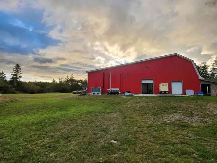 Lobster Pound Business and 4-Bedroom Home