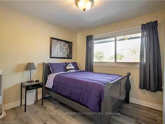 House For Sale in St. Catharines, Ontario