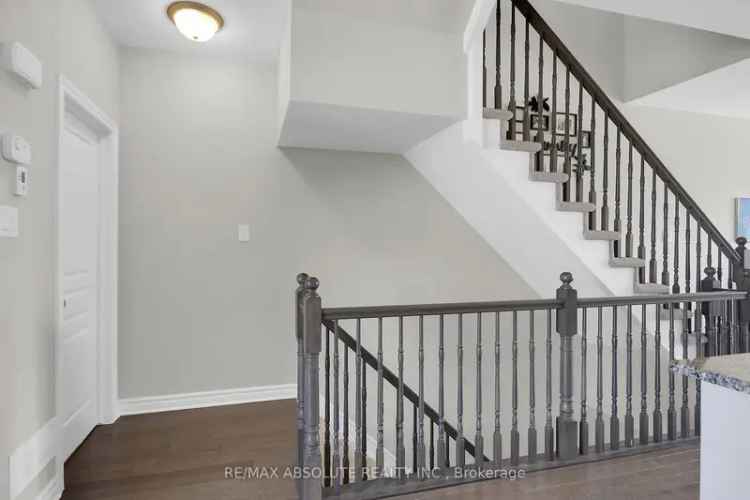 3 Bedroom 3 Bath Home in Longfields Family Friendly