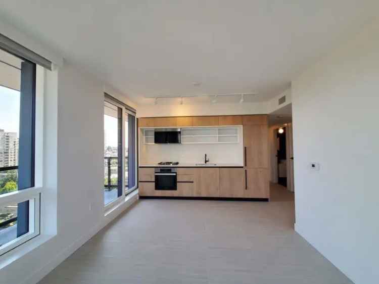 3 Bed 2 Bath Apartment near Joyce-Collingwood Skytrain