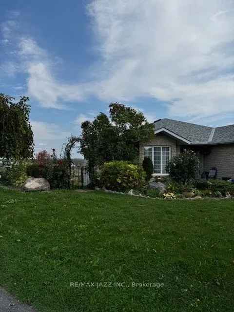 House For Sale in Peterborough, Ontario