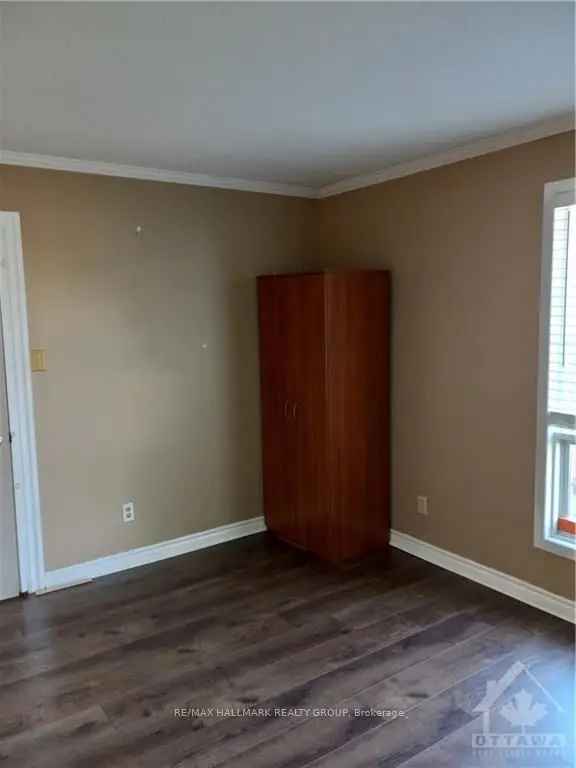 House For Sale in Perth, Ontario