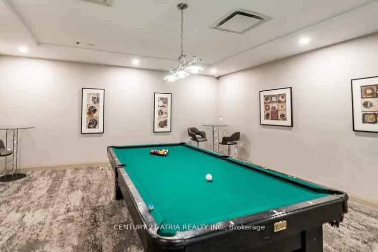 Spacious Markham Unionville 1 Bedroom + Den Suite Near Transit