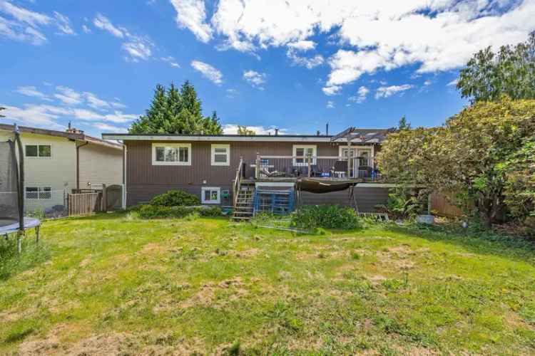 13755 Blackburn Ave White Rock House for Sale