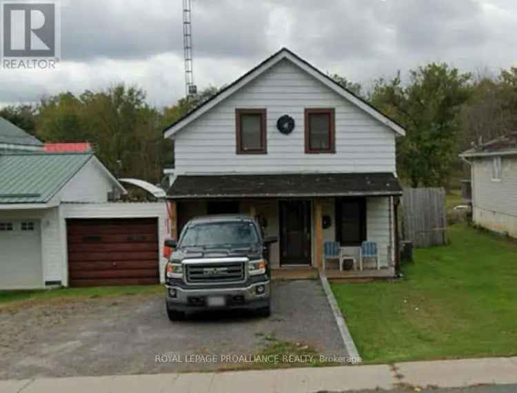 3-Bedroom Deloro Home with Workshop - Handyman Special