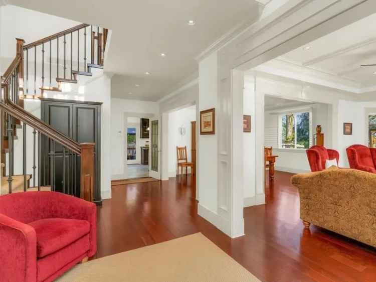 6 Bedroom Craftsman Home with Ocean Views - Family Friendly