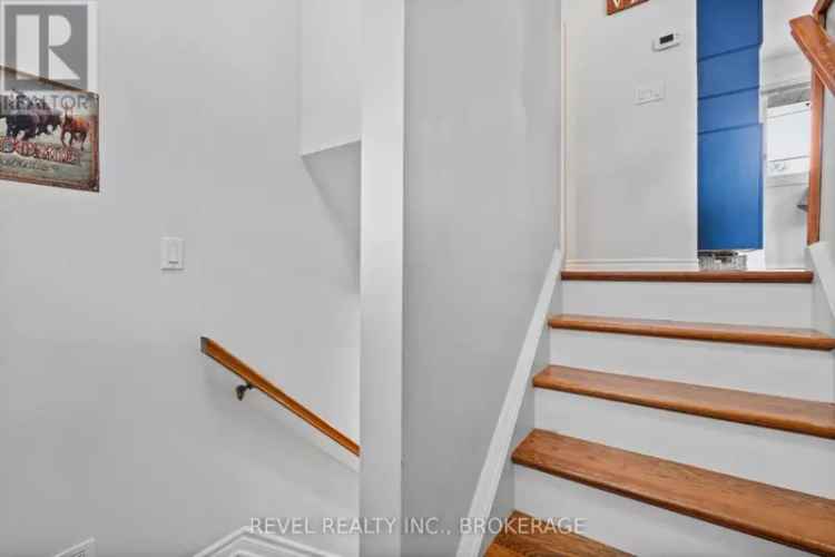 4-Bedroom Home in Mature Neighbourhood