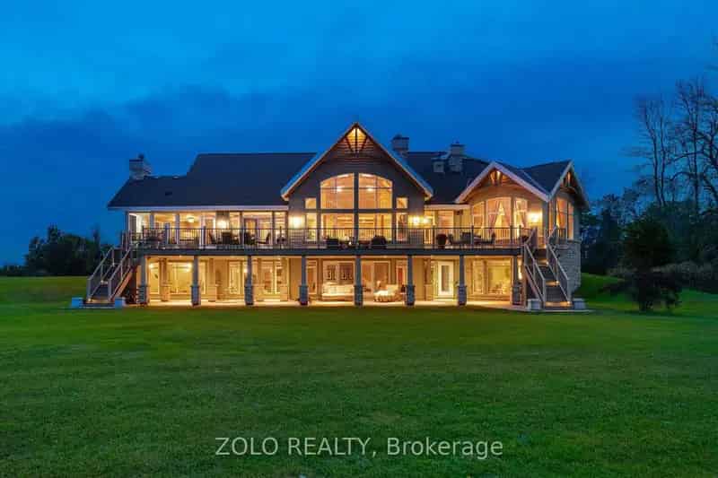 Beautiful Home for Single Families or Multi Generational Living