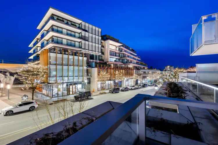 A $2,399,000.00 Apartment/Condo with 2 bedrooms in Ambleside, West Vancouver