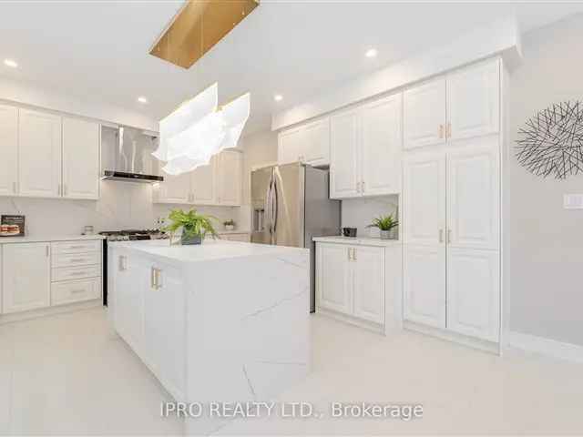 Luxury Renovated Detached House 3843 sq ft