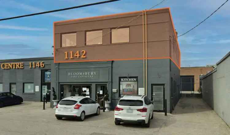 Office building For Rent in 1142, Castlefield Avenue, Toronto, Ontario