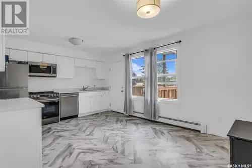 Updated Townhouse For Sale in Fairhaven Saskatoon