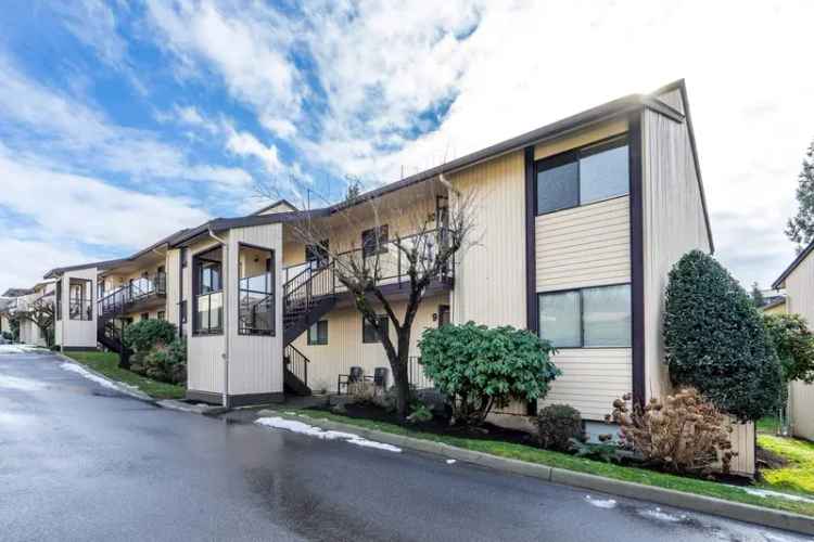 2 Bedroom Townhouse in Central Abbotsford near Parks and Amenities