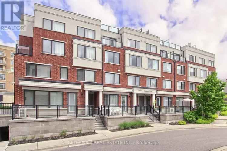 Aurora Village Luxury Townhouse: Rooftop Terrace, 2 Beds, 3 Baths