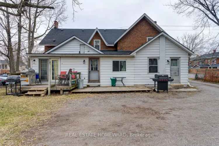 House For Sale in Cobourg, Ontario