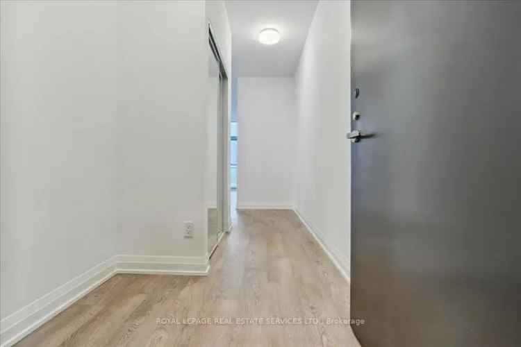 Rent one bedroom condo in Danforth with modern amenities