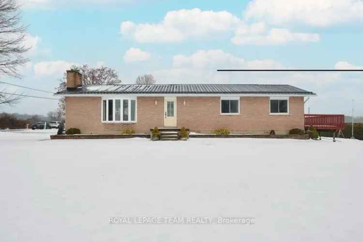 Big Beautiful Bungalow on St Lawrence Seaway