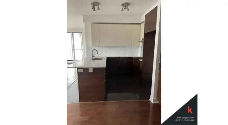 Modern 2 1 Bedroom Condo in Le Triangle Near Namur Metro