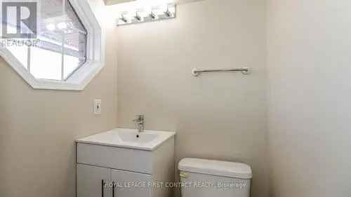 Fully Renovated 3-Bedroom Townhome in Barrie