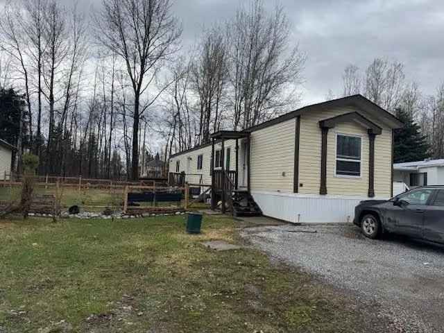 2017 Mobile Home 2 Beds 2 Baths Modern Appliances