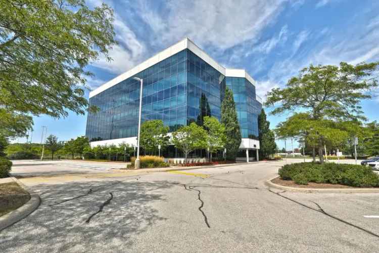 rent class A office space in Burlington with modern amenities