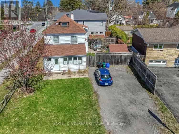 Legal Duplex in Carlington - Ideal for Investors or Families