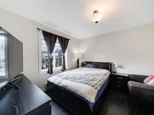 4-Bedroom Townhouse for Sale in South Surrey Grandview