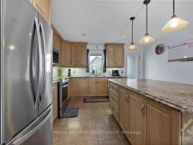 5-Bedroom Bungalow in Russell, Ontario - Move-In Ready