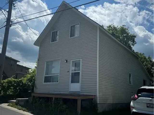 Rockland Estate Sale 2 Bed 1 Bath Fixer Upper Huge Lot