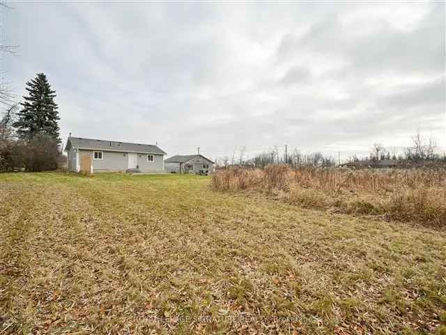 Updated Bungalow on 5 Acres Near Georgetown