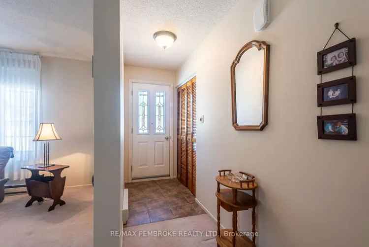 5-Bedroom Home in Petawawa - Family-Sized with Large Lot and Garage