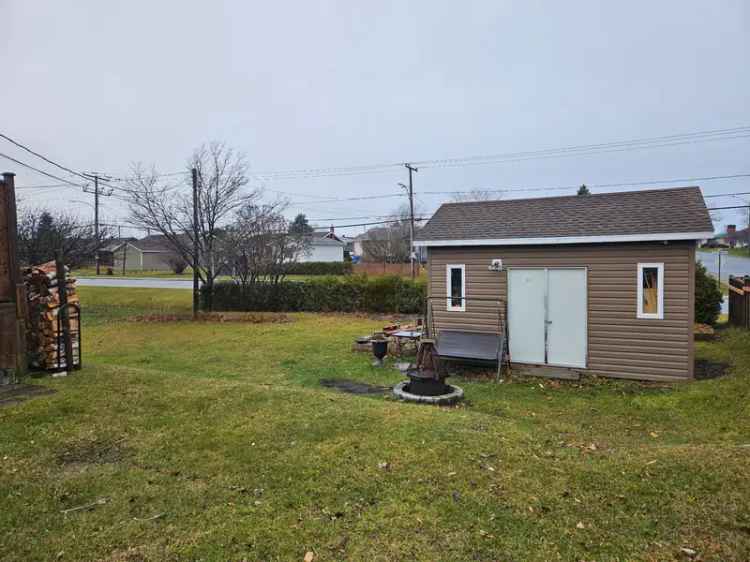 Bungalow for sale, 372, Rue Bellevue, Matane - Proprio Direct