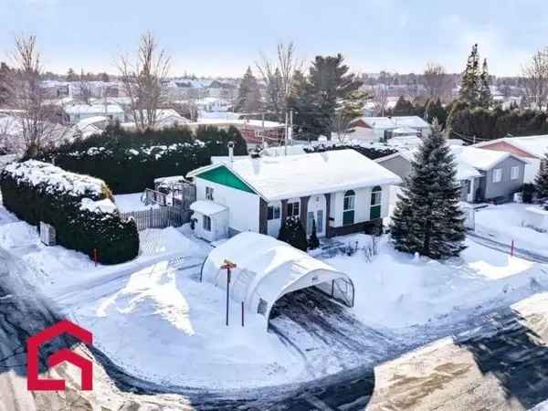 Renovated 3-Bedroom Bungalow for Sale in Saint-Antoine