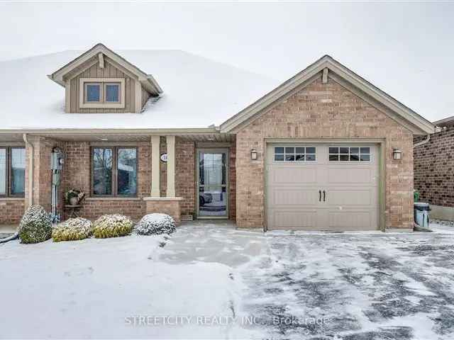 House For Sale in 14, Hampstead Court, St. Thomas, Ontario