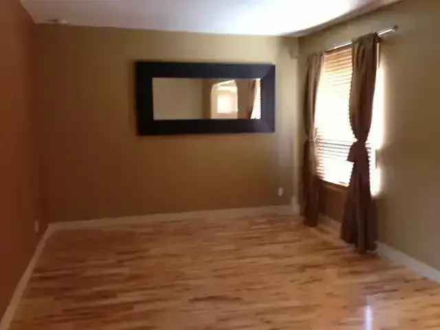 Calgary Crescent Heights 2 Bedroom House Near Downtown