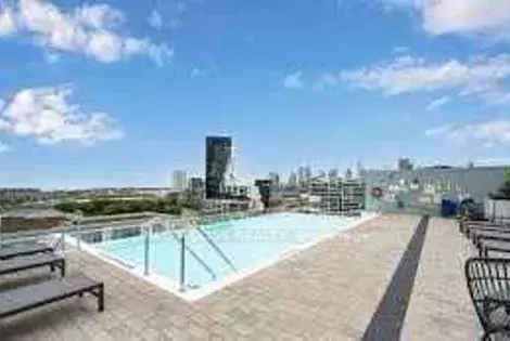 2 Bed 2 Bath Corner Unit Toronto Top Floor Lake View