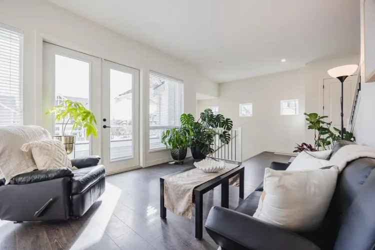 Royal LePage Elite West
