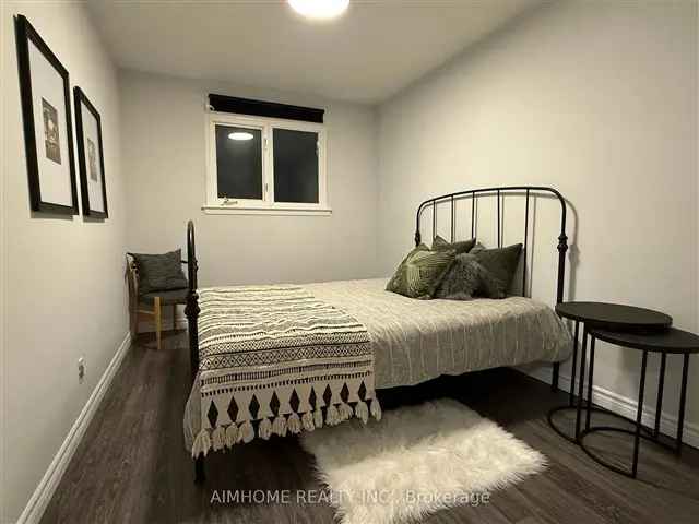 House For Sale in Toronto, Ontario