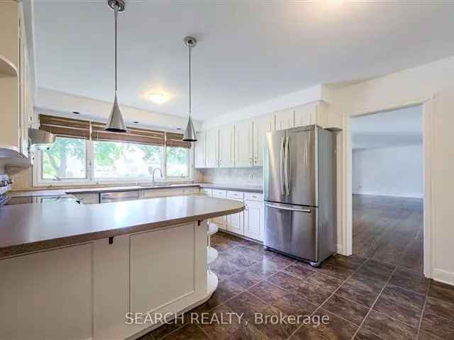 Premium Mineola Ranch Bungalow - Spacious Family Home