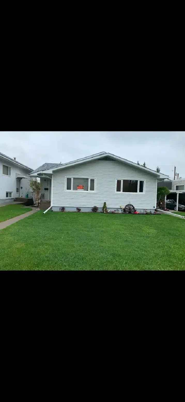 Rent Half Duplex in Killarney SW with 2 Bedrooms and Parking