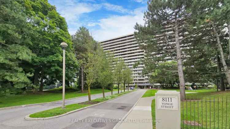 Condo For Sale in Markham, Ontario