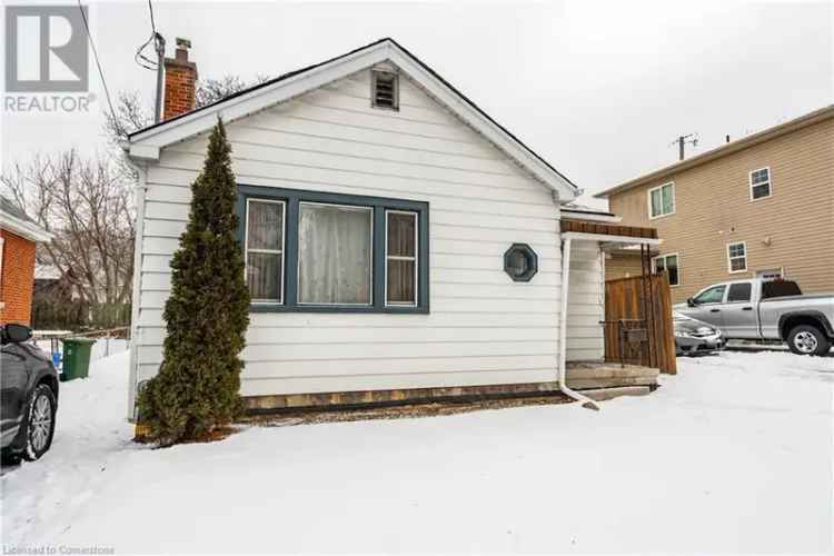 McMaster University Prime Student Rental Investment 6 Bedroom Bungalow